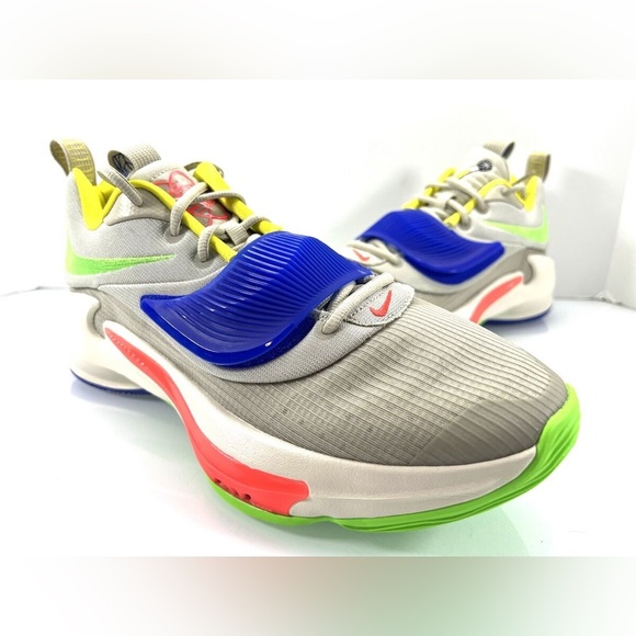 Zoom Freak 3 muti colors Sz 9 - Picture 1 of 8